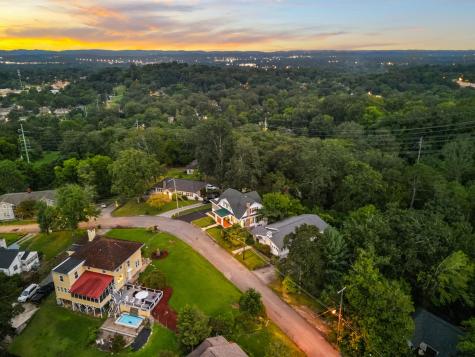 3310 Alta Vista Drive Chattanooga TN 37411