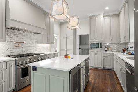 202 Moultrie Park Nashville TN 37205