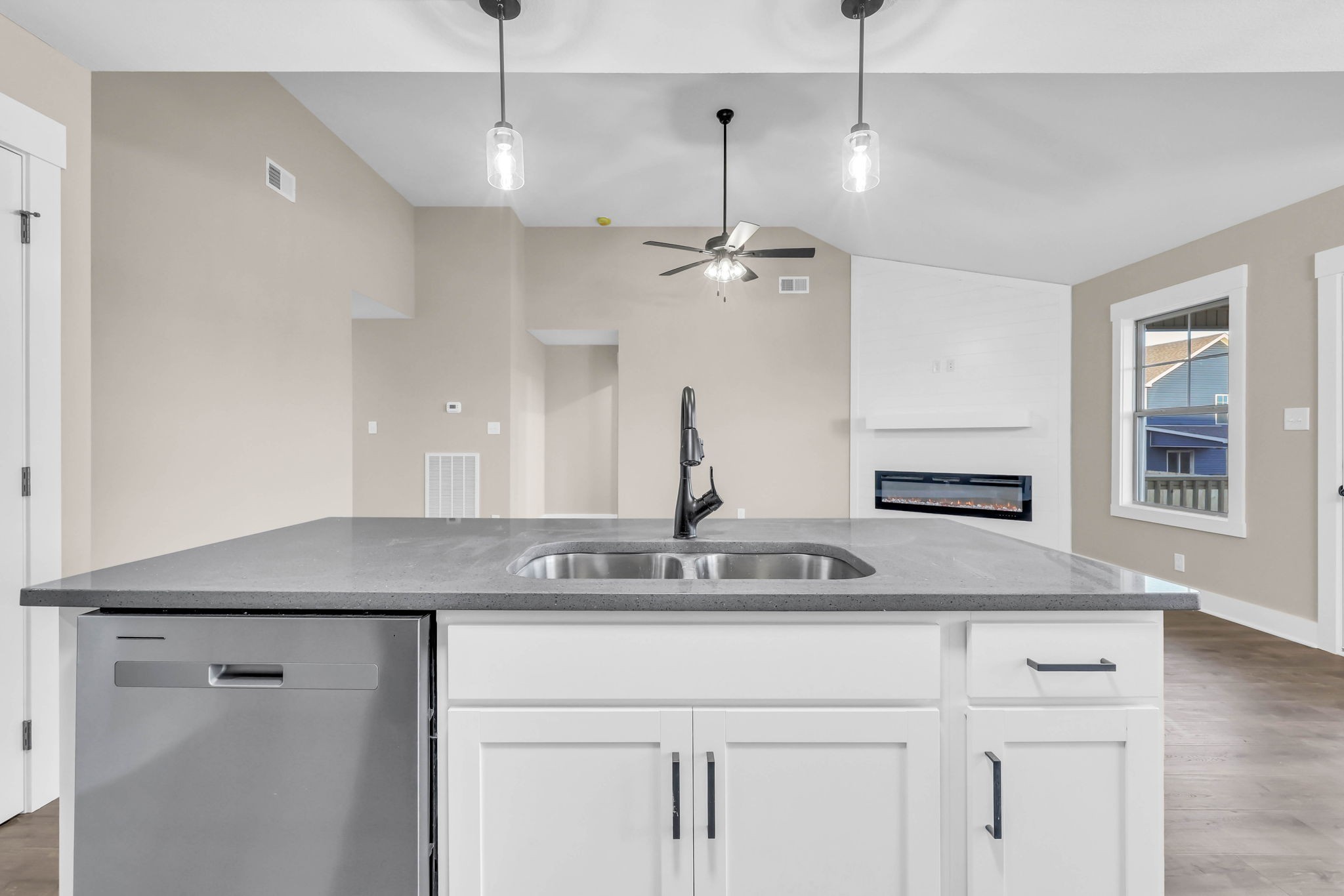 357 Cardinal Creek Clarksville TN 37040
