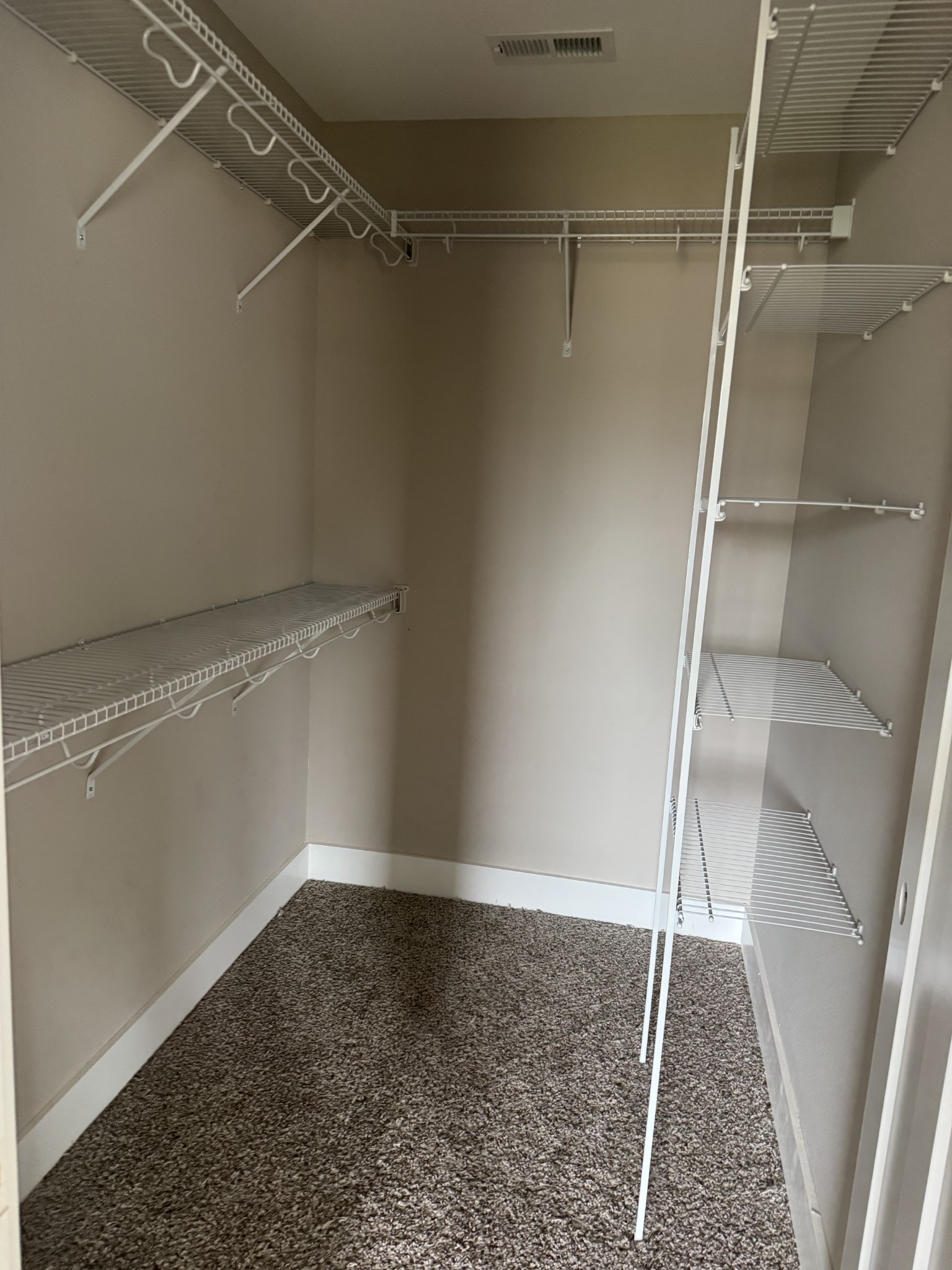 357 Cardinal Creek Clarksville TN 37040