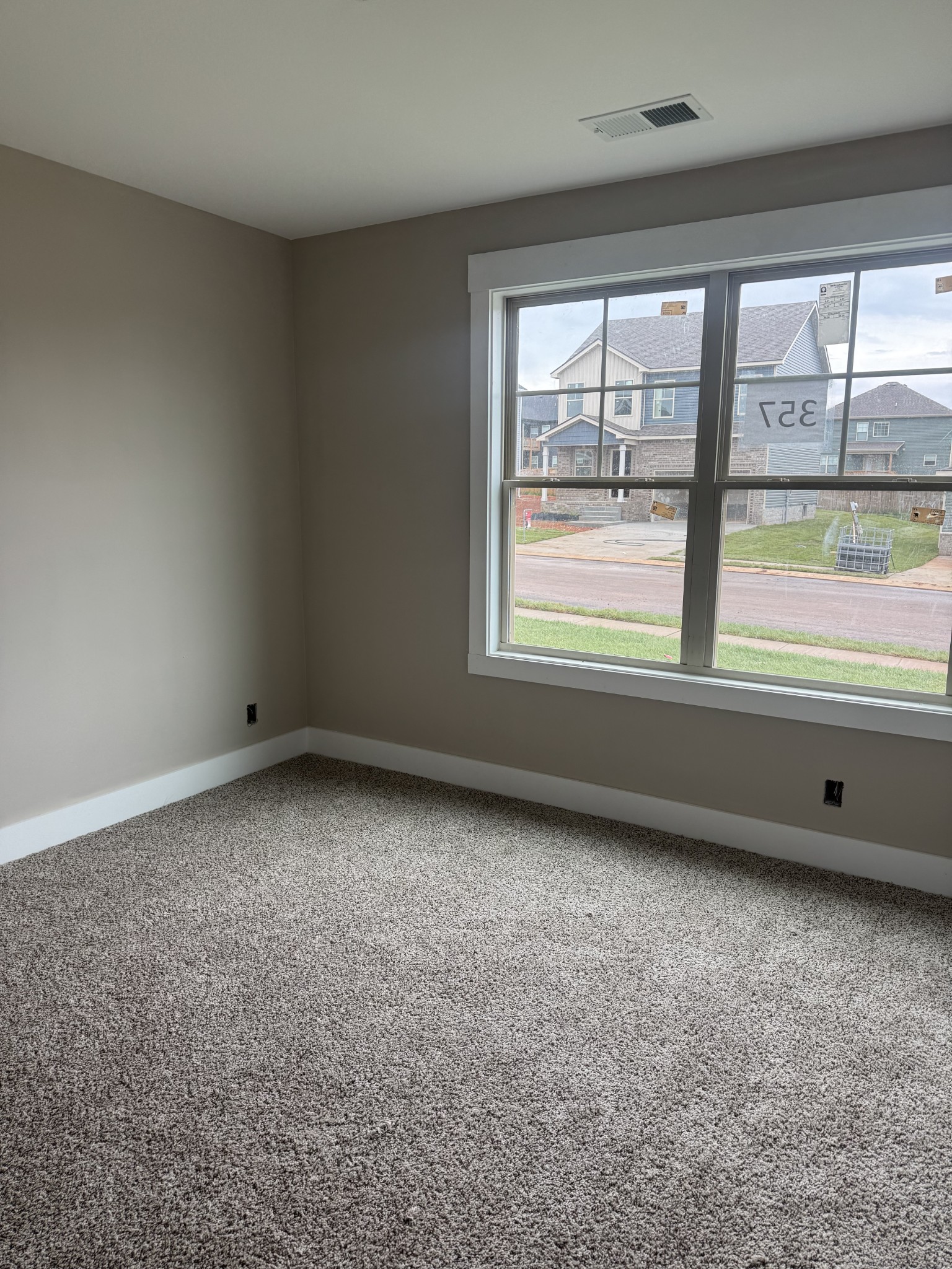 357 Cardinal Creek Clarksville TN 37040