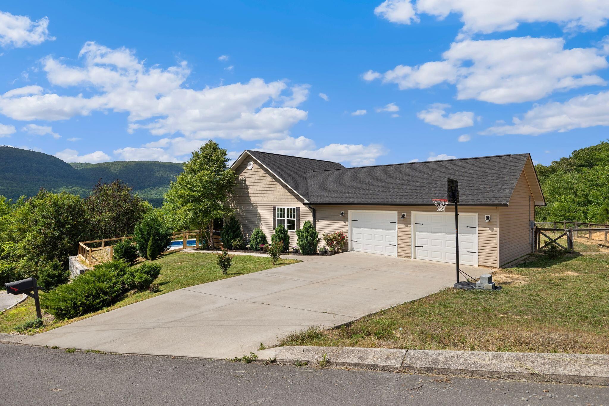 331 Hardin Road Dunlap TN 37327