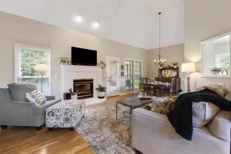 2761 Wiltshire Court Thompsons Station TN 37179