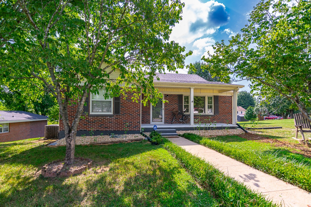 801 2nd Avenue Fayetteville TN 37334