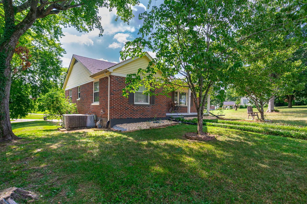 801 2nd Avenue Fayetteville TN 37334