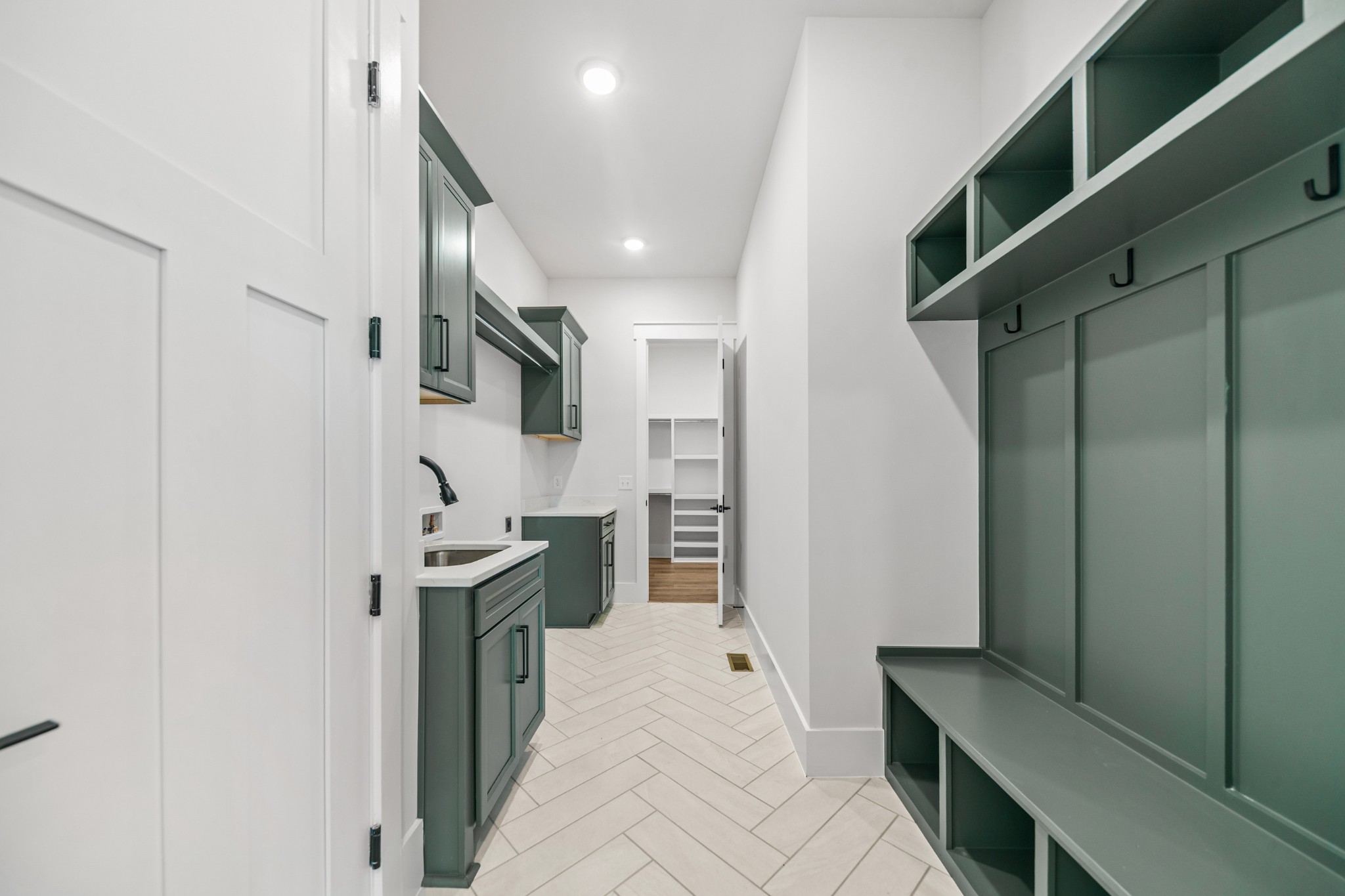 15 Peyton Place Columbia TN 38401