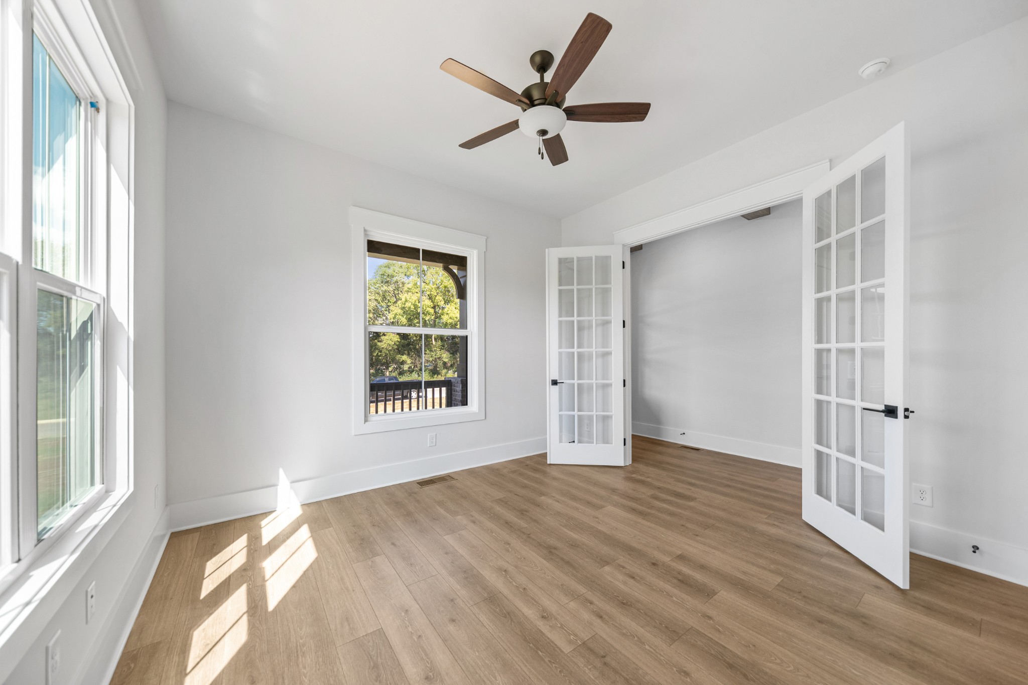 15 Peyton Place Columbia TN 38401
