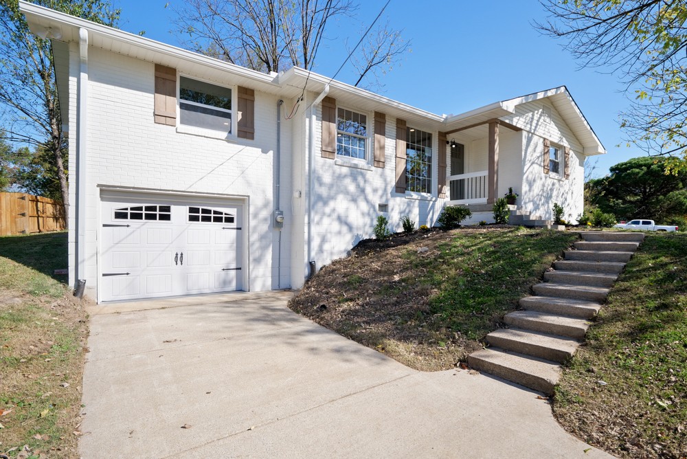 5006 Whispering Hills Court Nashville TN 37211