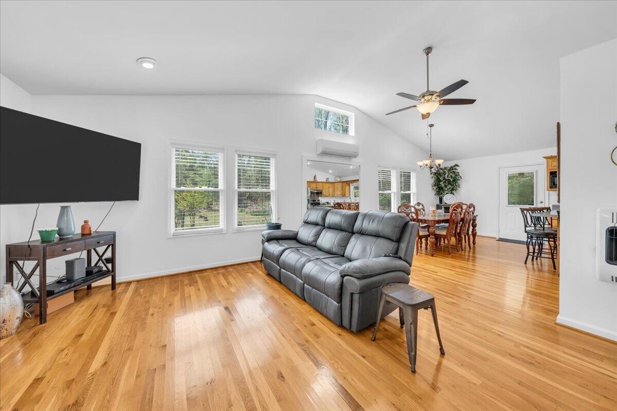 733 Gizzard Creek Road Sequatchie TN 37374