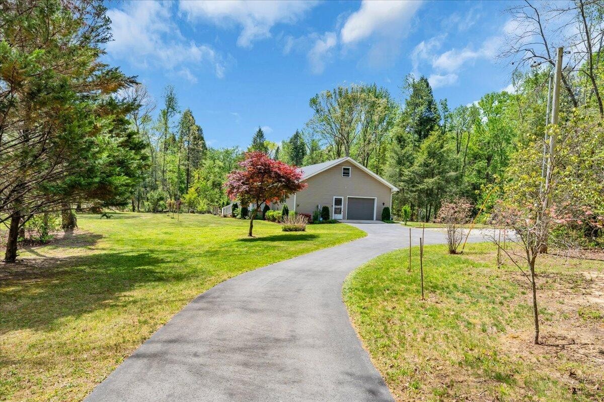 733 Gizzard Creek Road Sequatchie TN 37374
