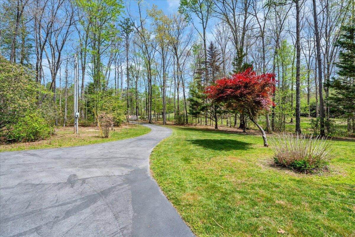 733 Gizzard Creek Road Sequatchie TN 37374