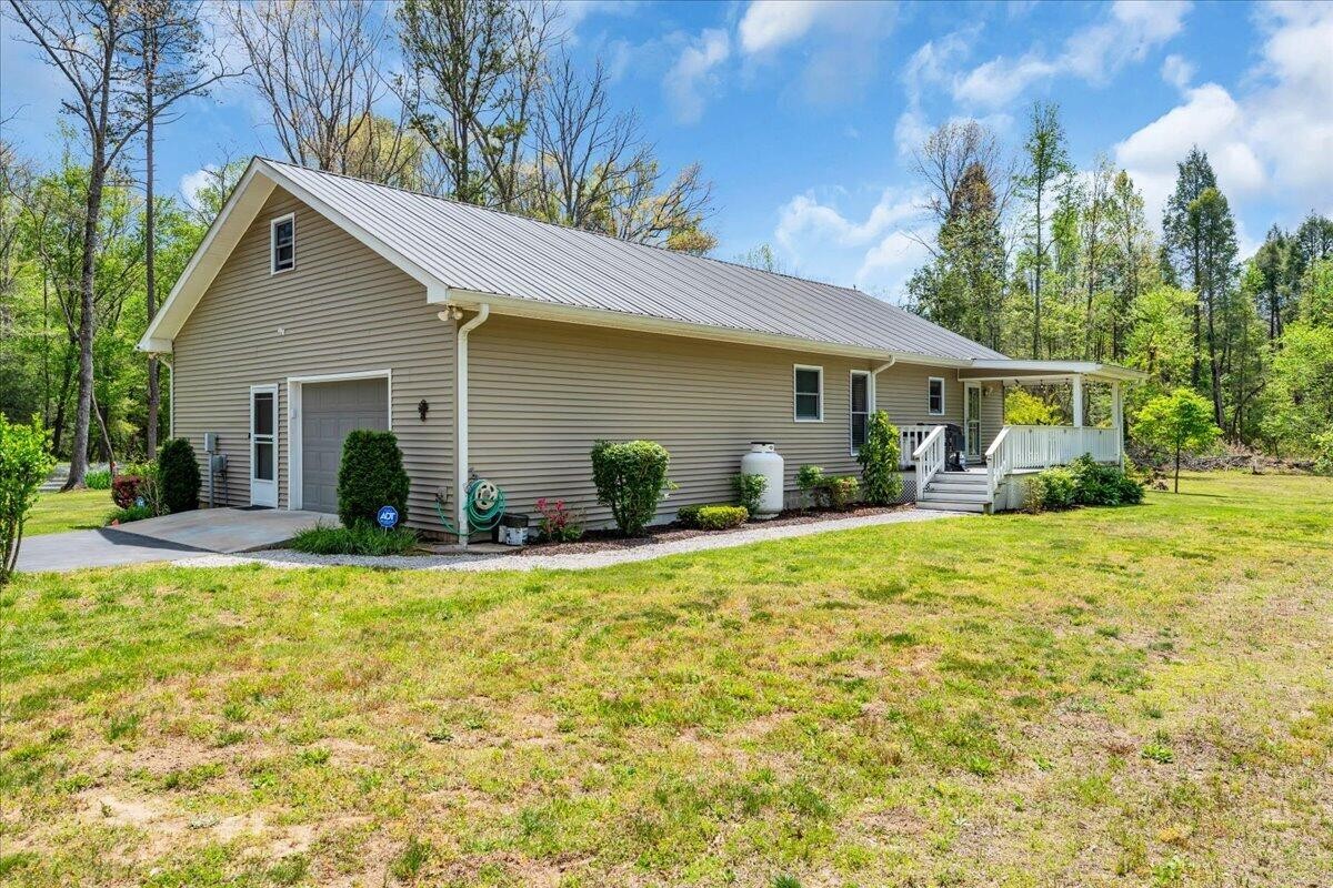 733 Gizzard Creek Road Sequatchie TN 37374