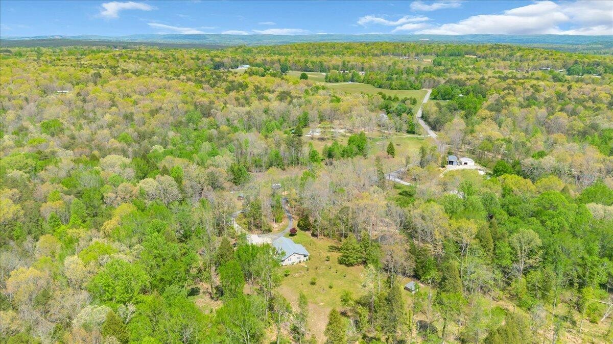 733 Gizzard Creek Road Sequatchie TN 37374
