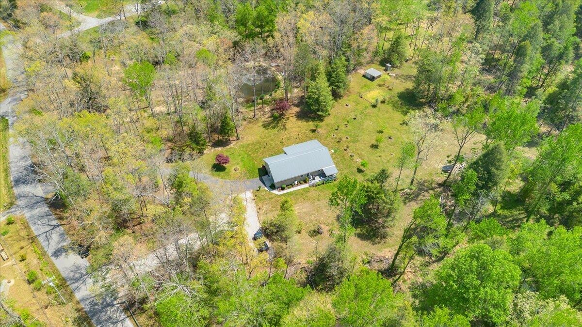 733 Gizzard Creek Road Sequatchie TN 37374