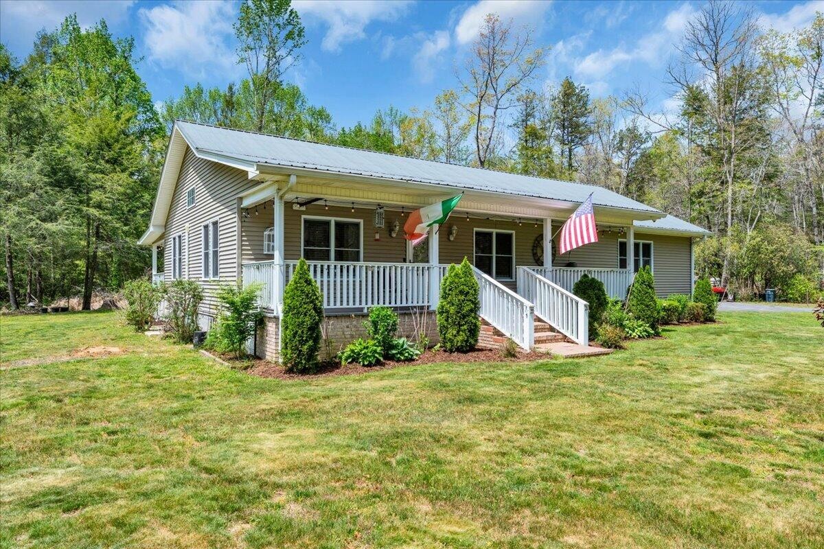 733 Gizzard Creek Road Sequatchie TN 37374