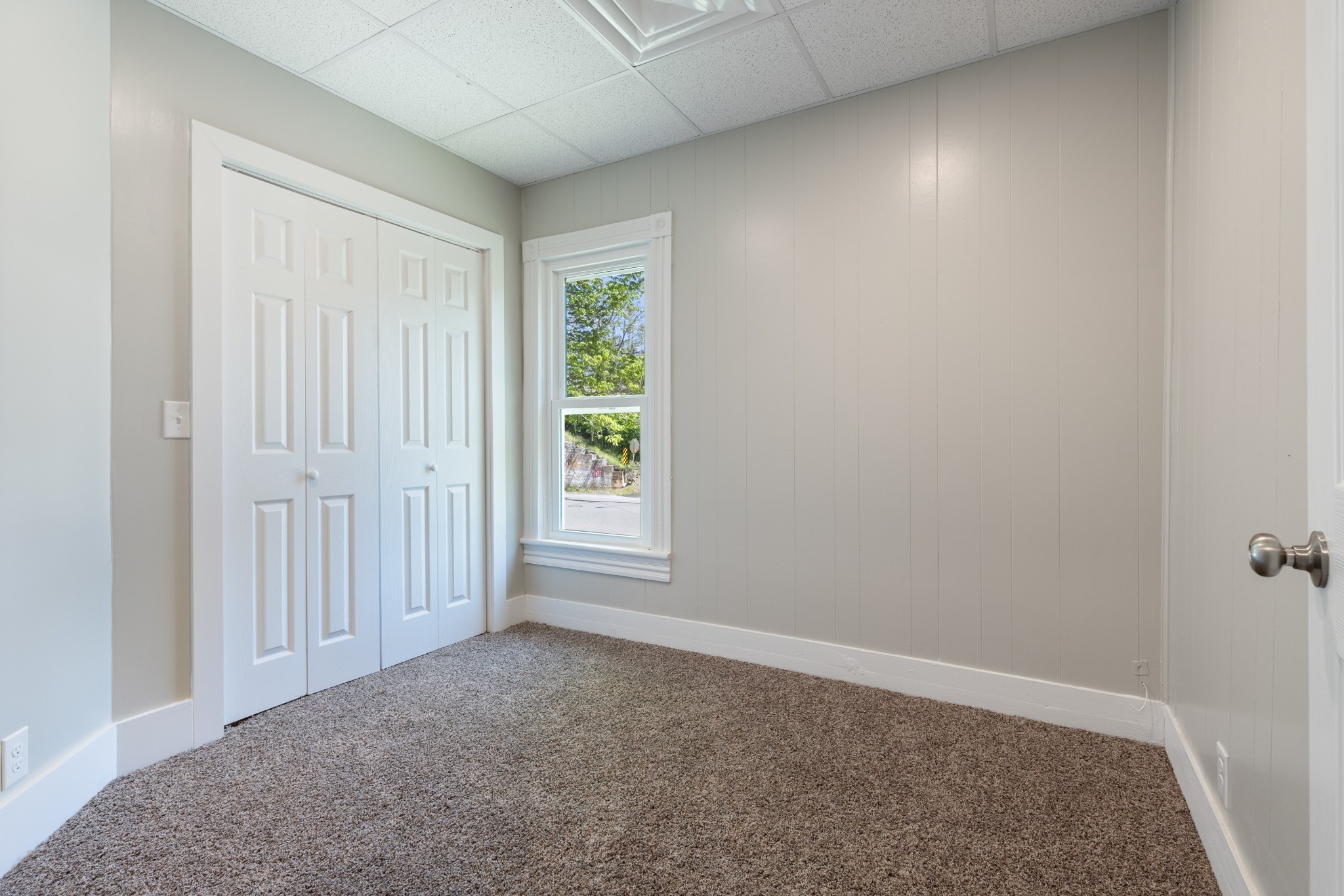 300 W Railroad Street Dickson TN 37055