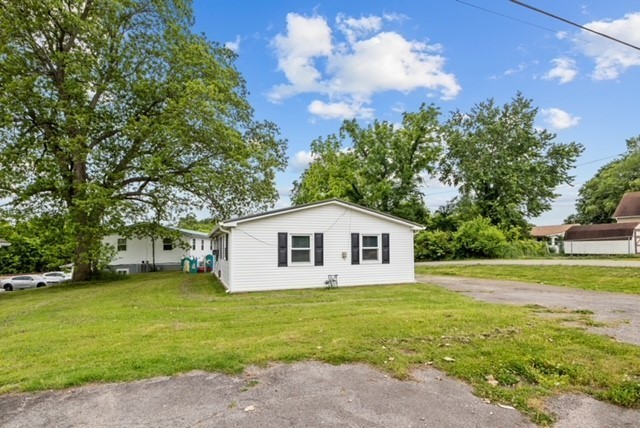 300 W Railroad Street Dickson TN 37055