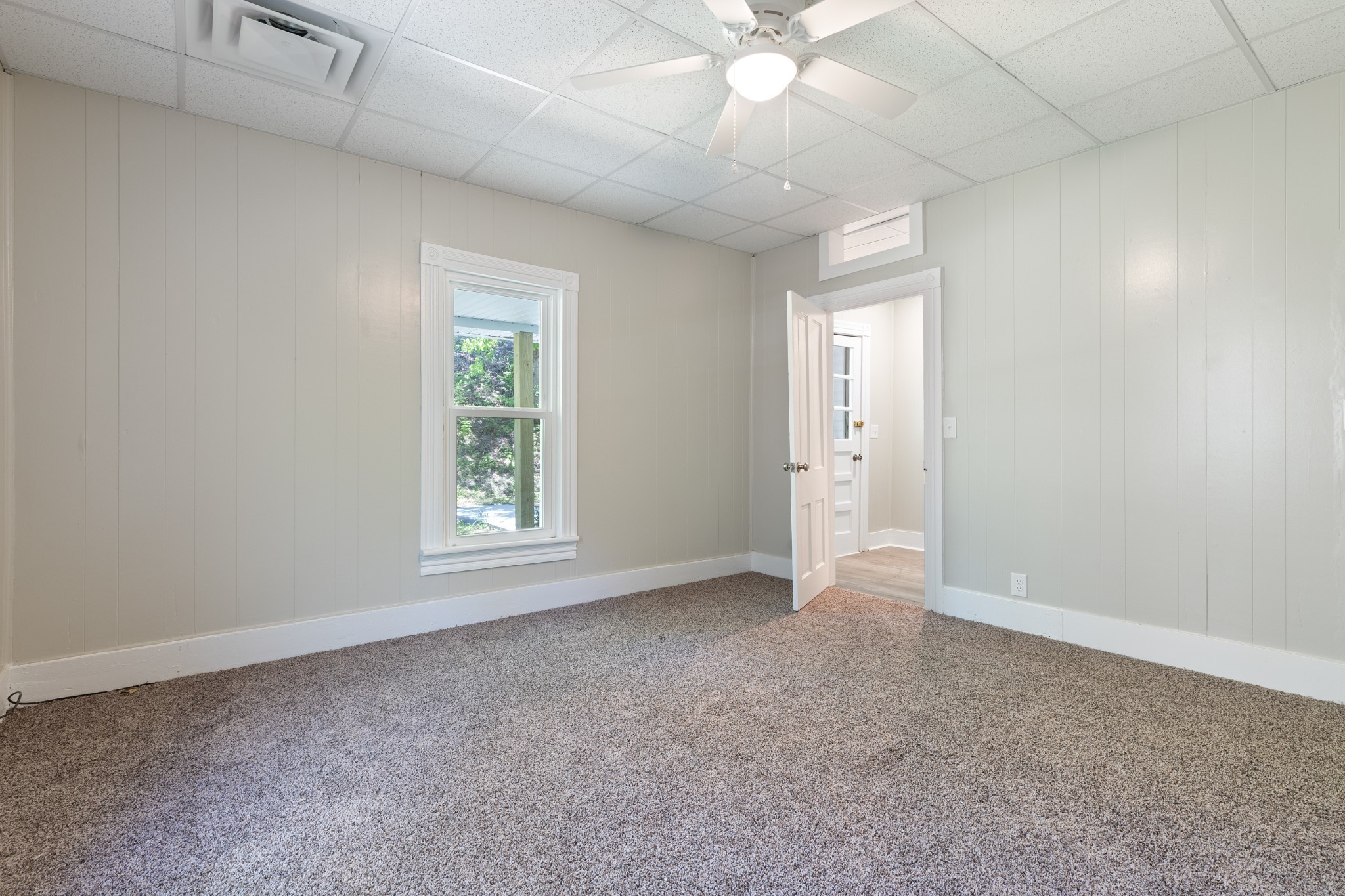 300 W Railroad Street Dickson TN 37055