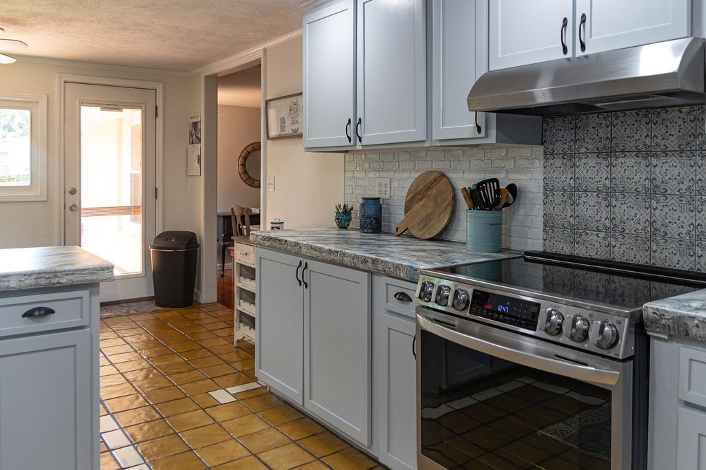 101 W Hills Terrace Dickson TN 37055