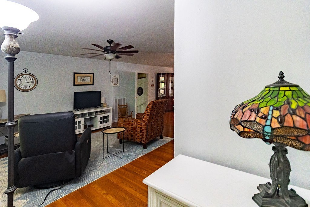 101 W Hills Terrace Dickson TN 37055