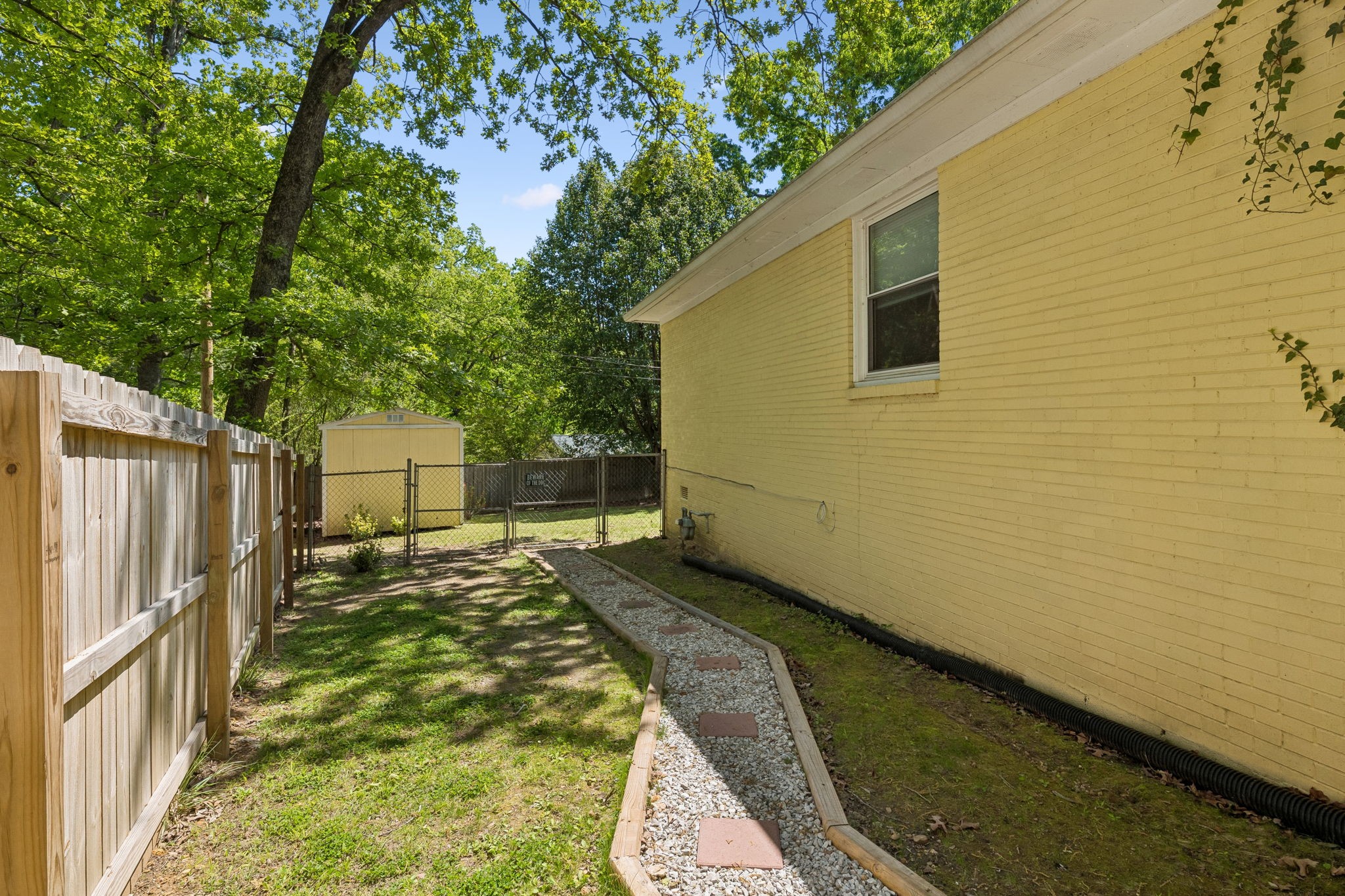 101 W Hills Terrace Dickson TN 37055