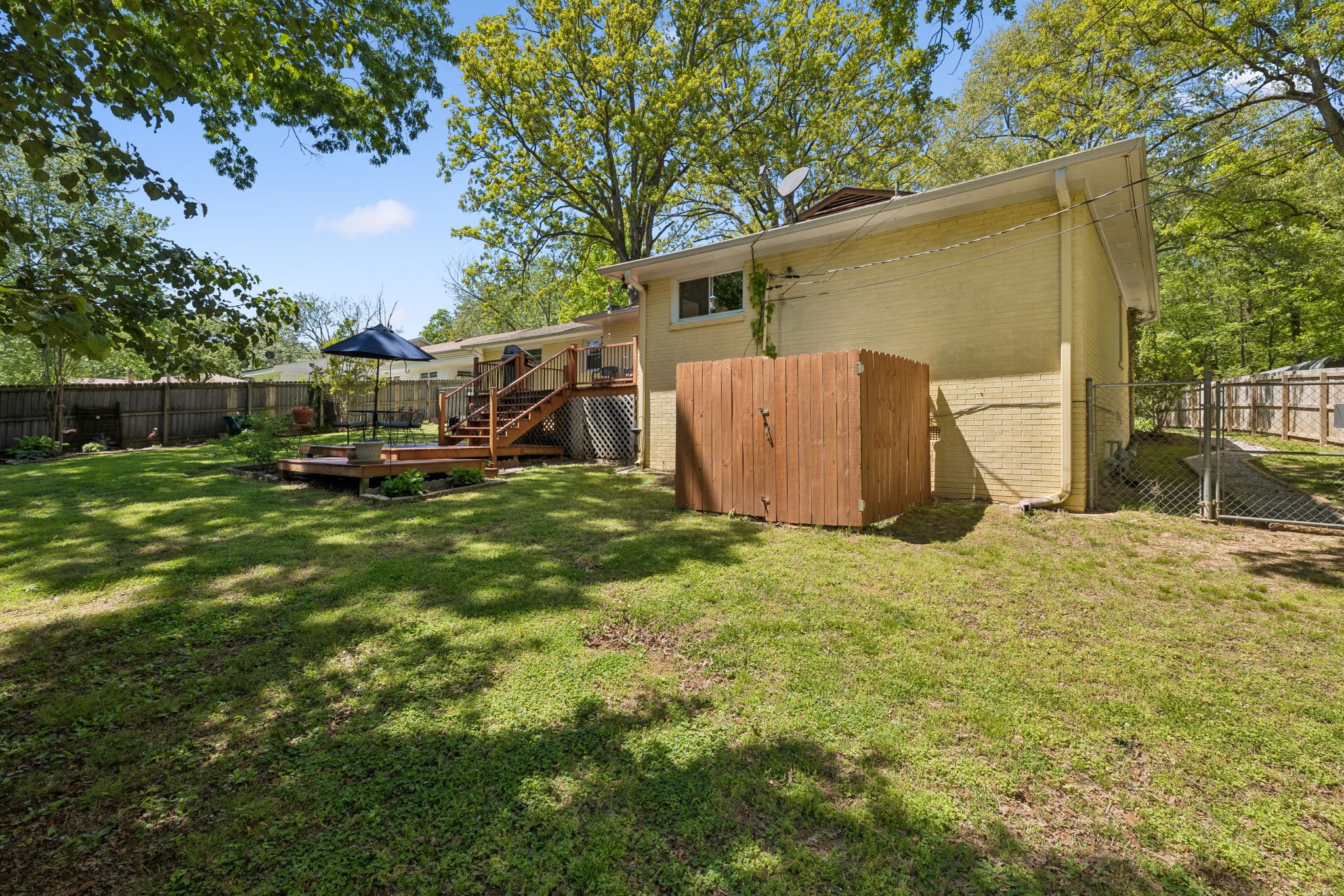 101 W Hills Terrace Dickson TN 37055