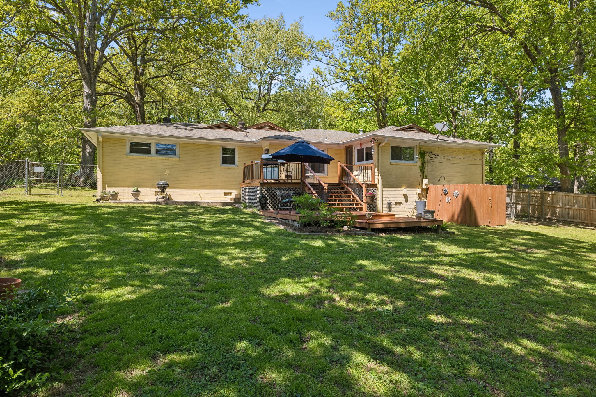101 W Hills Terrace Dickson TN 37055