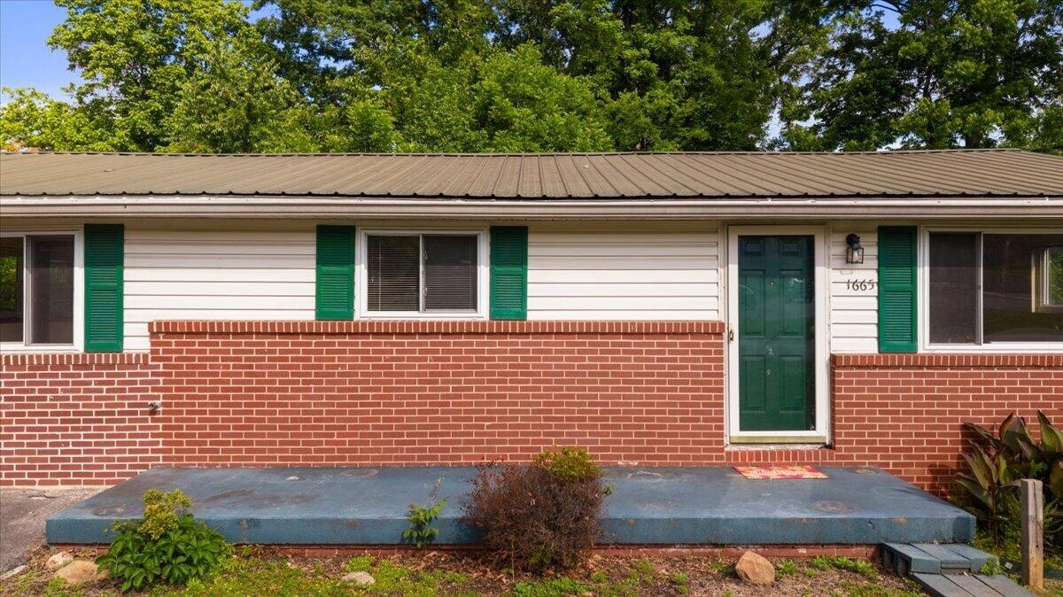 1665 Harle Avenue, NW Cleveland TN 37311