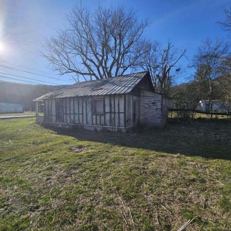 126 Berry Hill Road South Pittsburg TN 37380