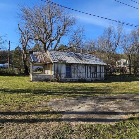 126 Berry Hill Road South Pittsburg TN 37380