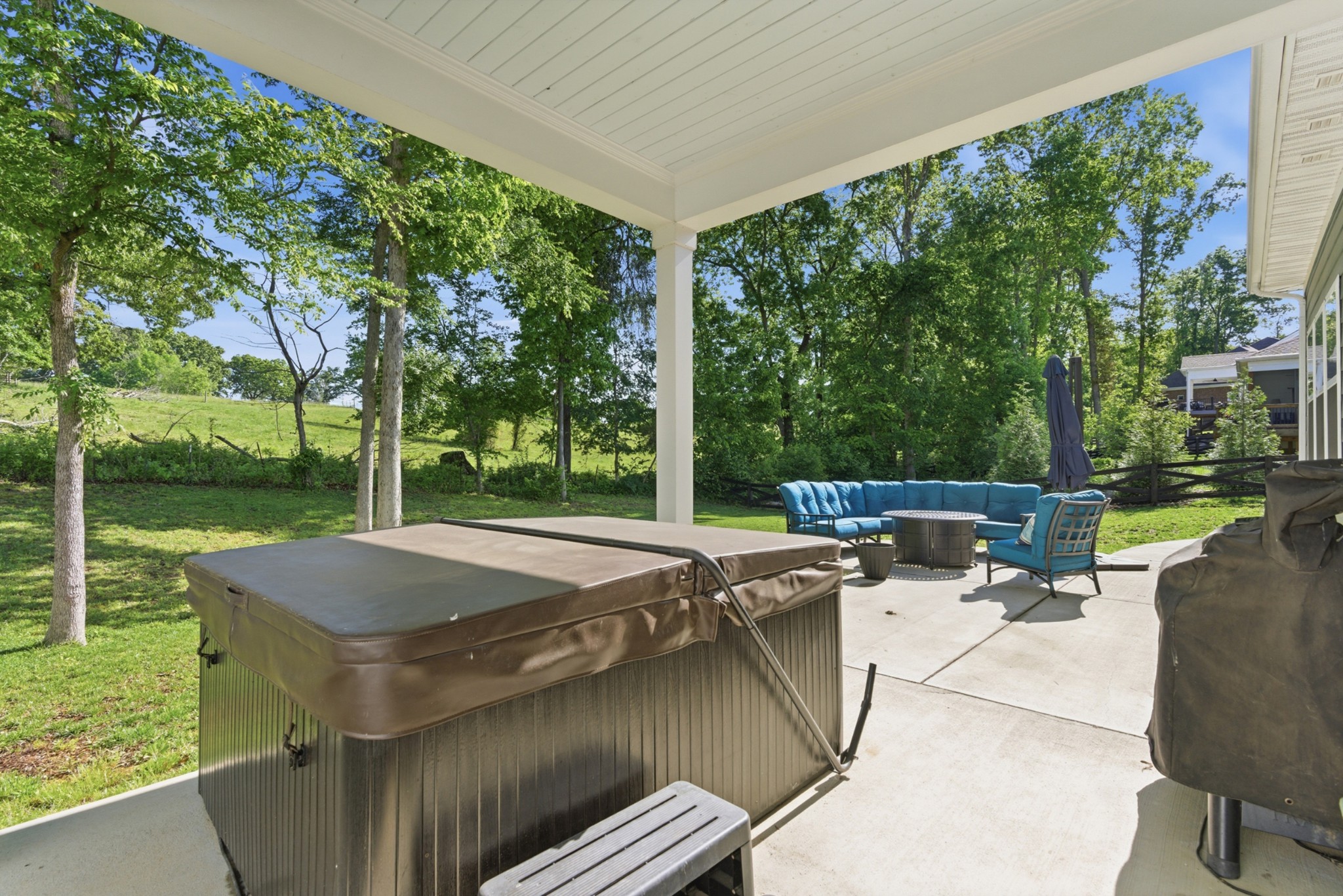 7143 Pepper Tree Circle Fairview TN 37062