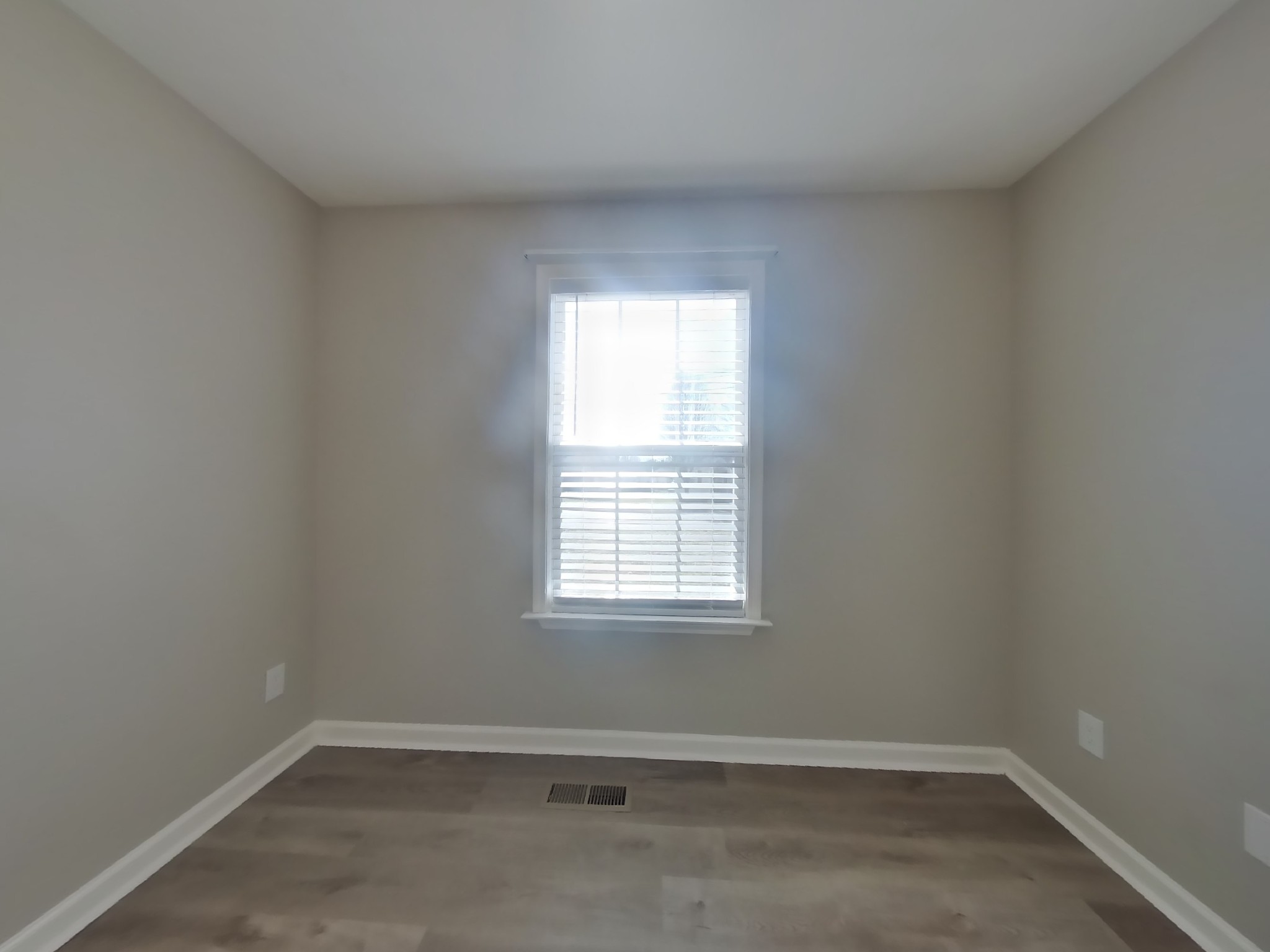 1612 Robert Road Columbia TN 38401