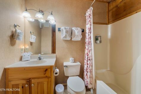 4388 Carolina Cove Way Sevierville TN 37863