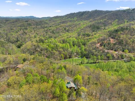 4388 Carolina Cove Way Sevierville TN 37863