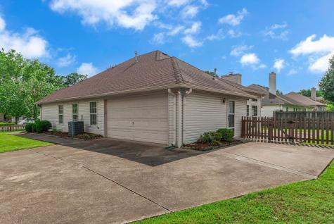 2240 Joann Drive Spring Hill TN 37174