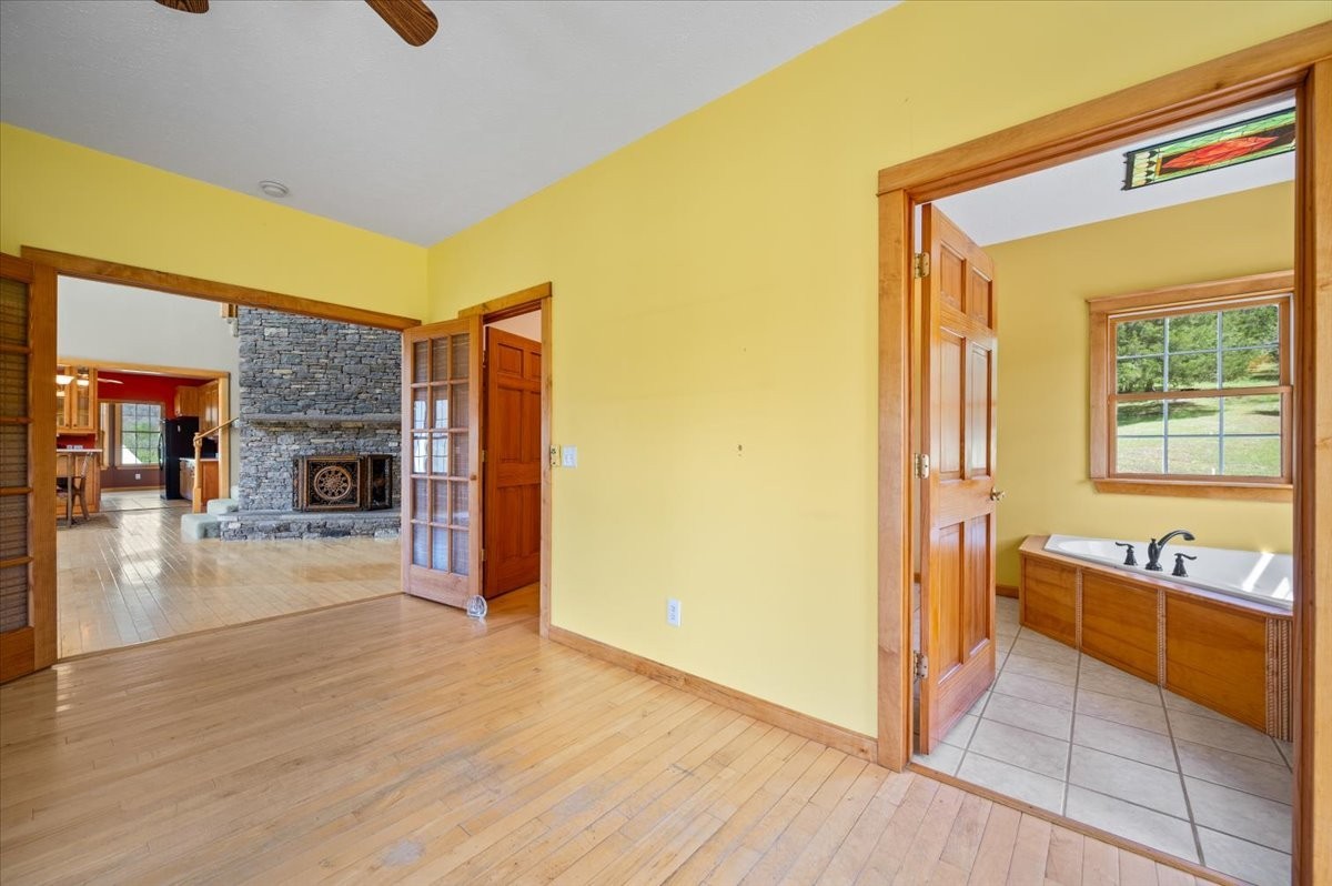 216 Old Wolf Hill Road Bethpage TN 37022