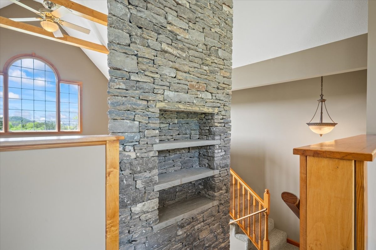 216 Old Wolf Hill Road Bethpage TN 37022