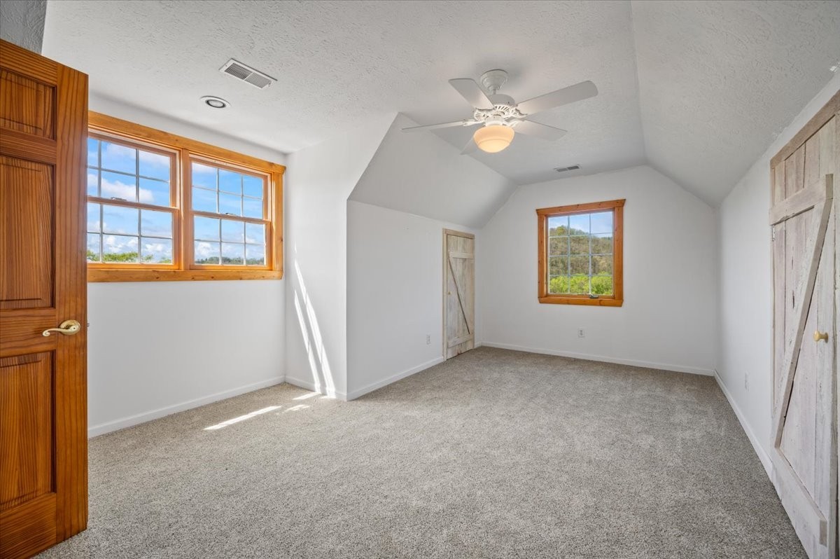 216 Old Wolf Hill Road Bethpage TN 37022