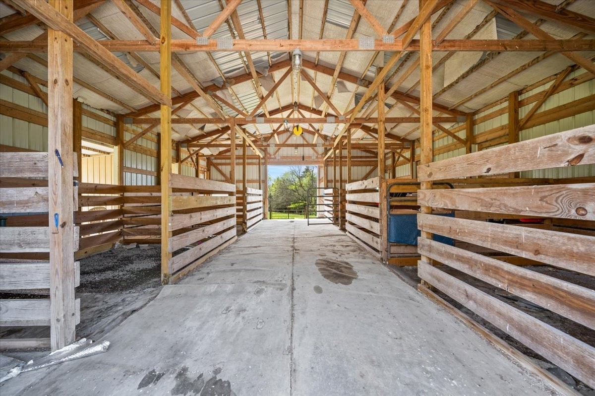 216 Old Wolf Hill Road Bethpage TN 37022