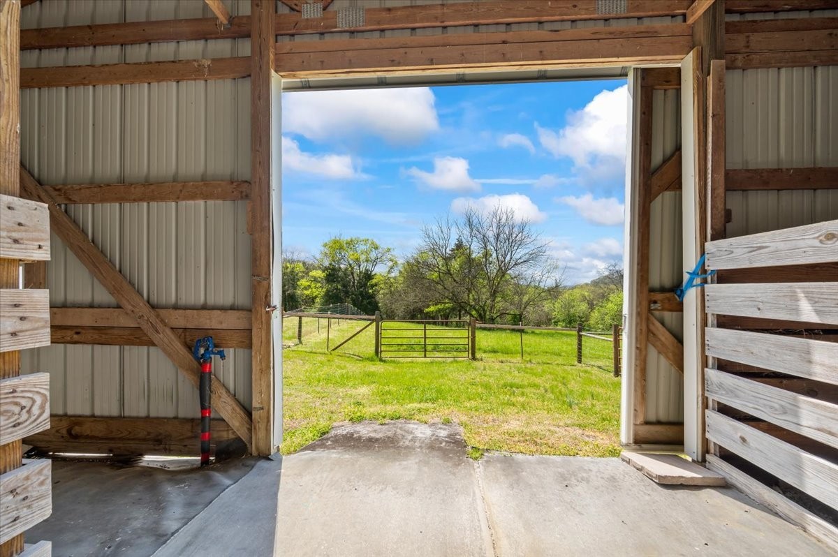 216 Old Wolf Hill Road Bethpage TN 37022