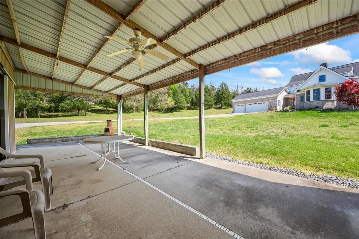 216 Old Wolf Hill Road Bethpage TN 37022