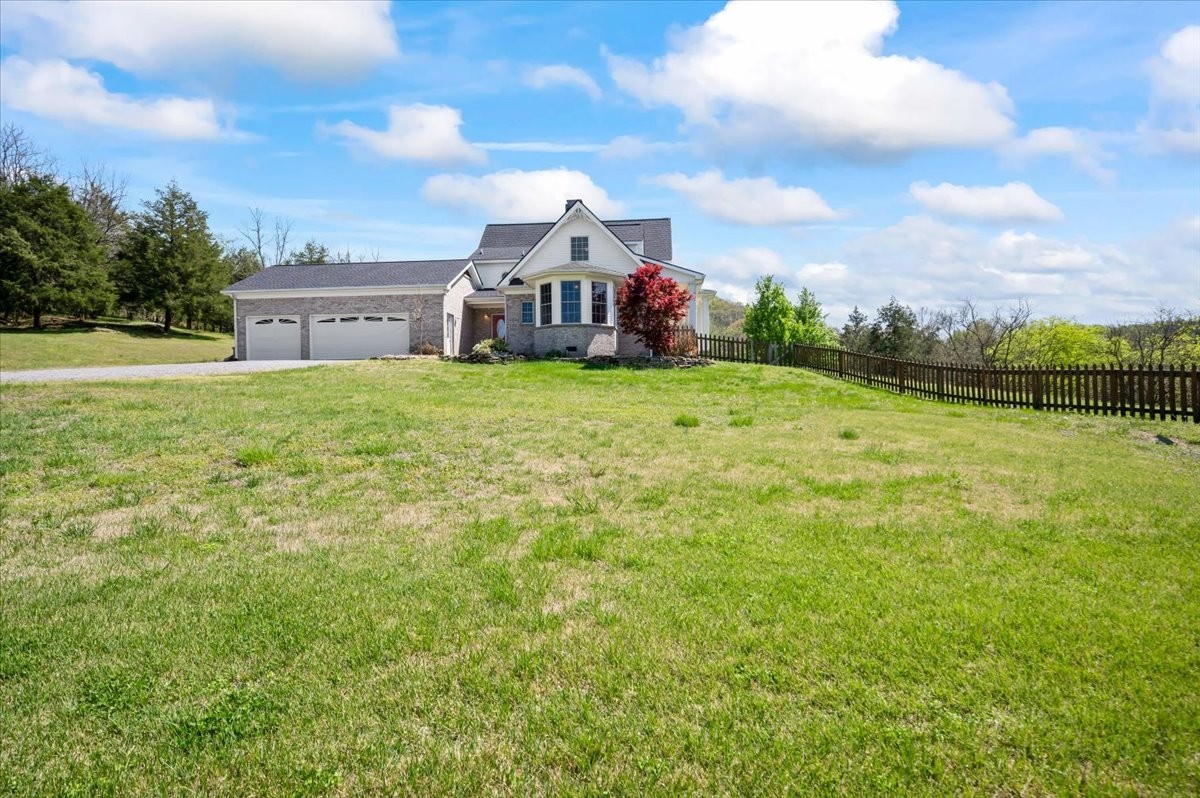 216 Old Wolf Hill Road Bethpage TN 37022