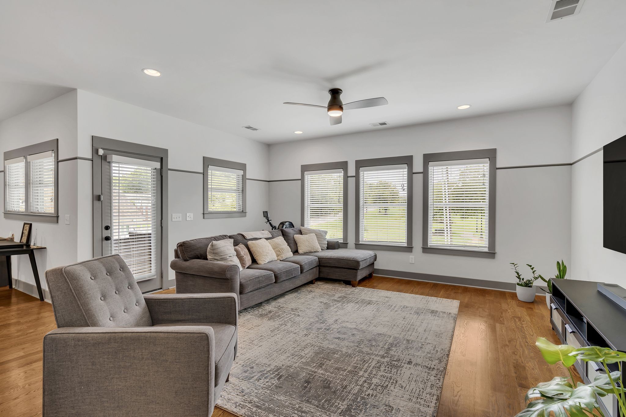 1605 Rebecca Street Nashville TN 37216
