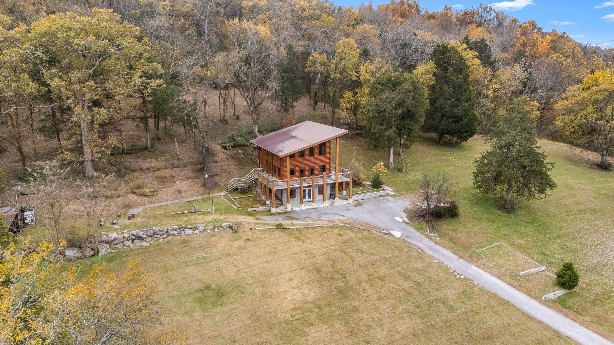 4664 Highway 64, E Wartrace TN 37183