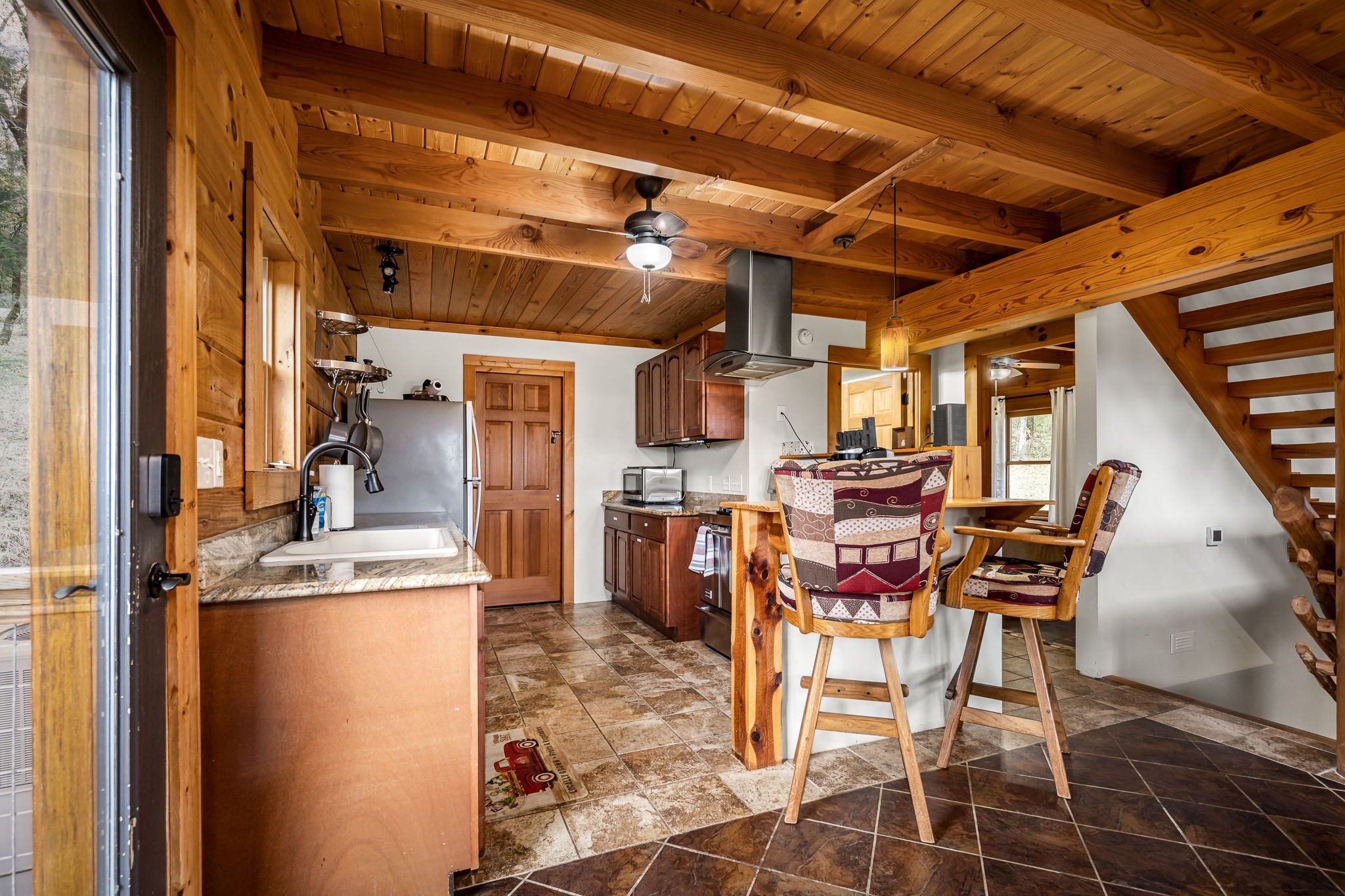 4664 Highway 64, E Wartrace TN 37183