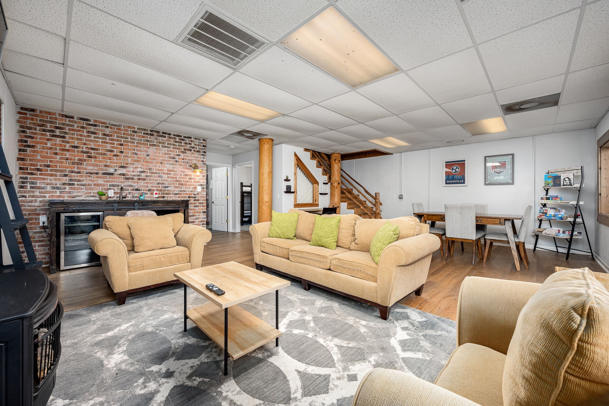 4664 Highway 64, E Wartrace TN 37183