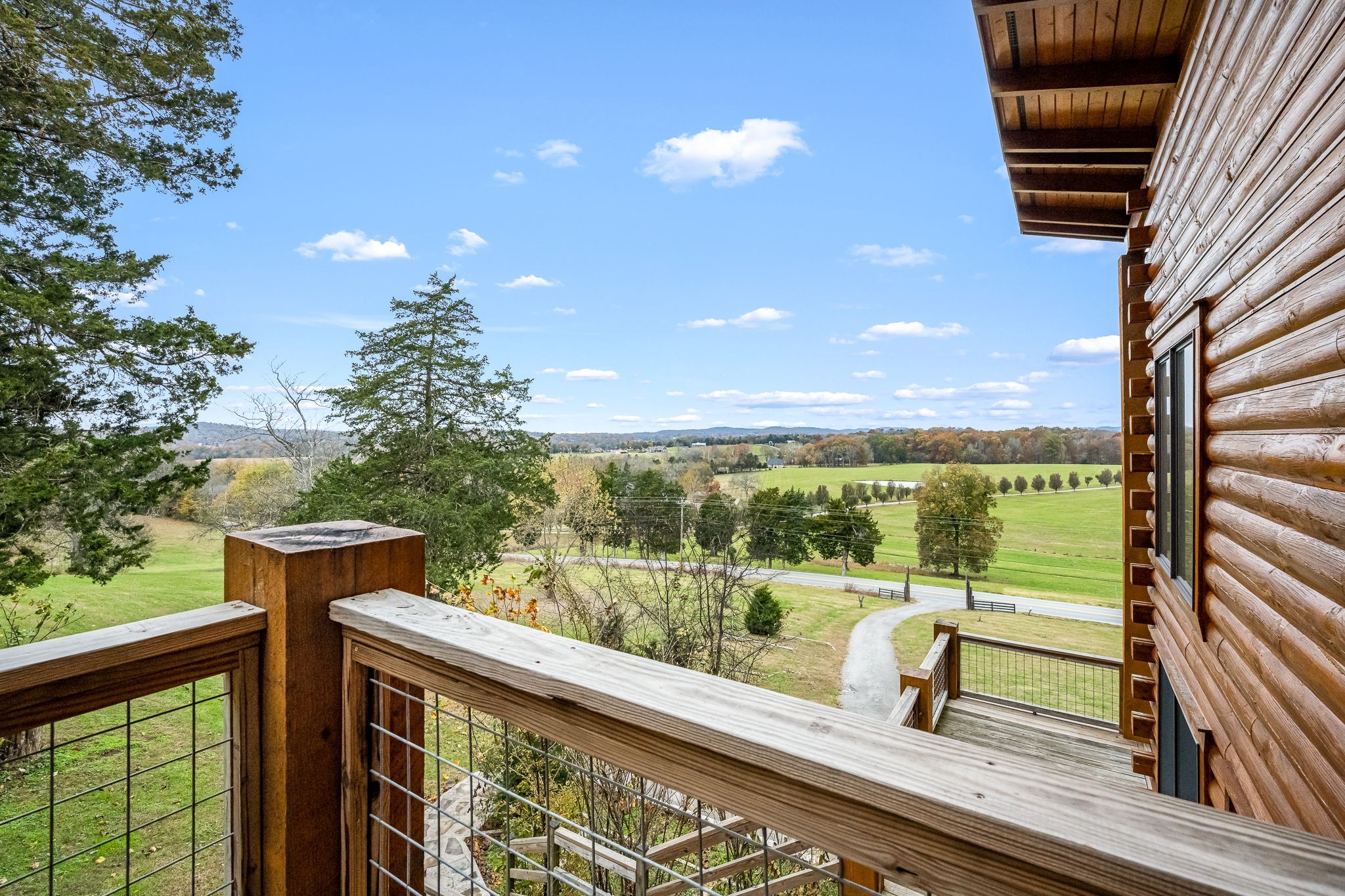 4664 Highway 64, E Wartrace TN 37183
