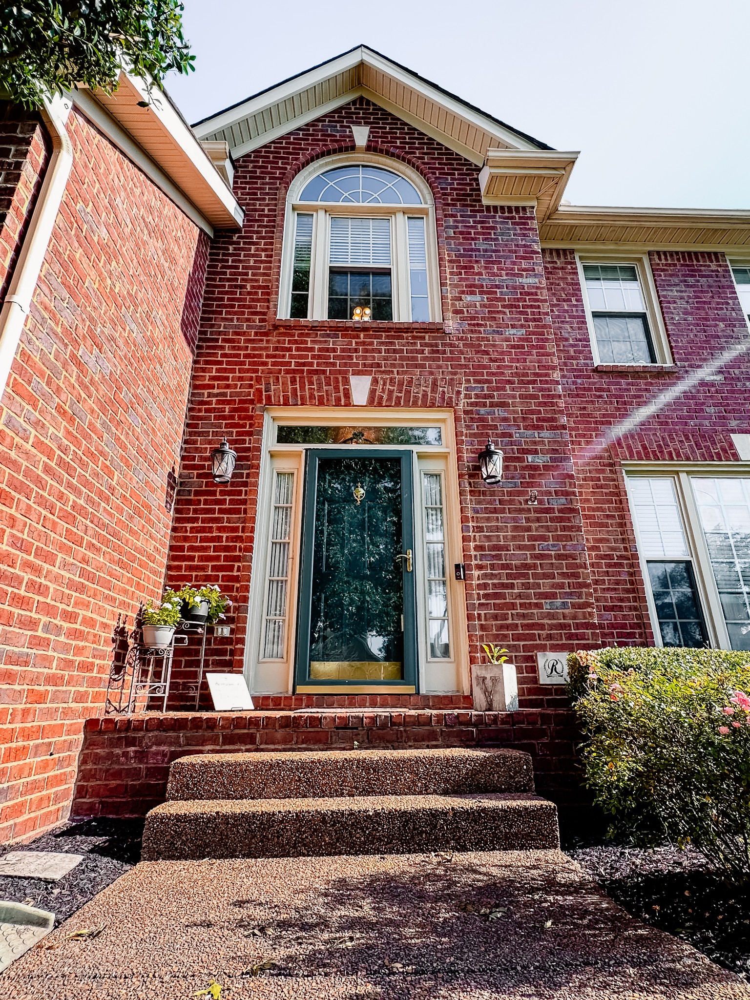 203 Savannah Ridge Murfreesboro TN 37127