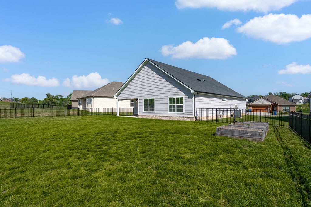 333 Frontier Drive Clarksville TN 37043