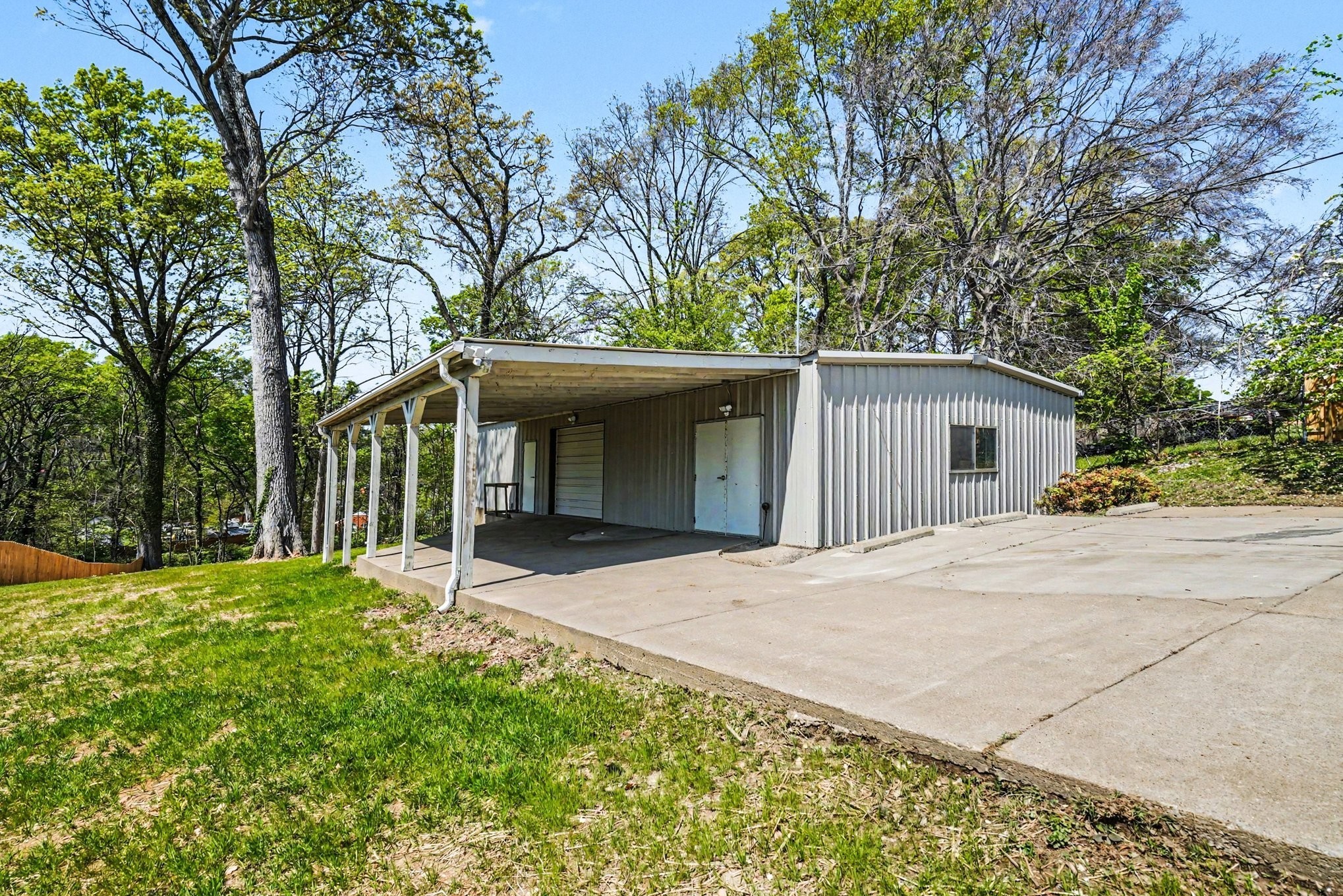 317 Willard Drive Nashville TN 37211